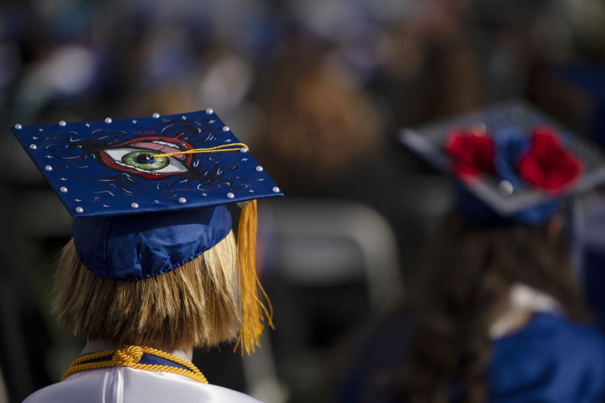 051821-fea-fmhsgrad13-ml