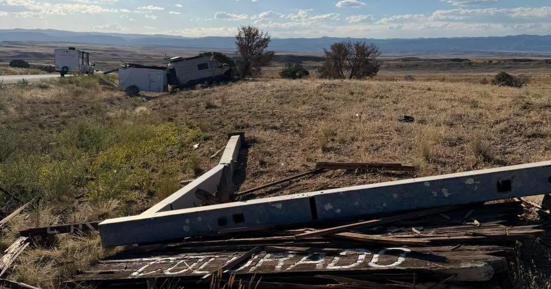 'Leaving Colorful Colorado' sign destroyed in crash