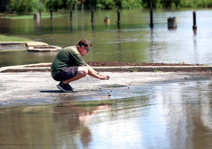 Water levels near ‘cusp’ of flood trouble in St. Louis area State