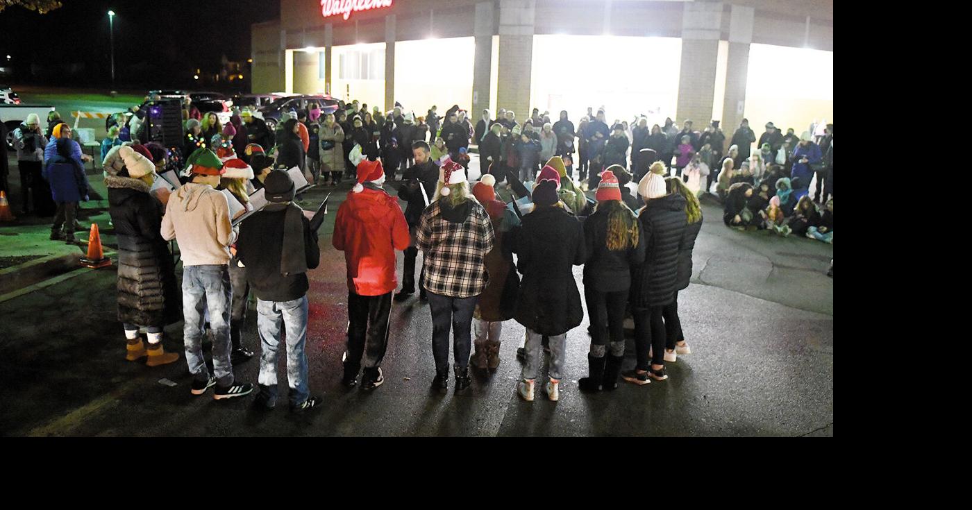 2021 Thiensville Christmas Tree Lighting Slideshows