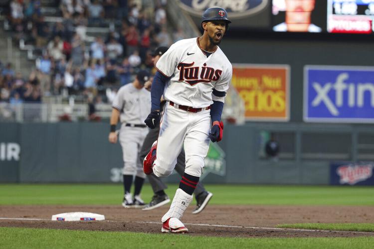 LEADING OFF: Twins' Buxton, Reds' Votto added to IL
