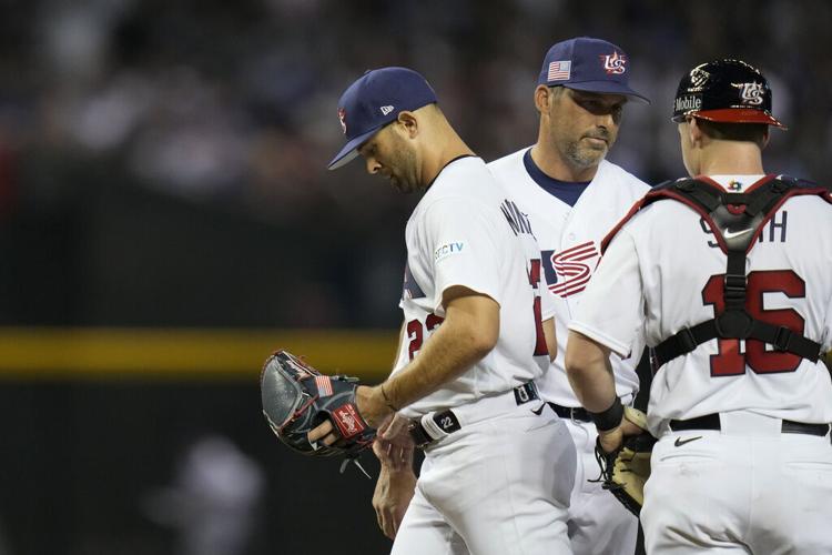 Meneses homers twice, Mexico clobbers U.S. in World Baseball