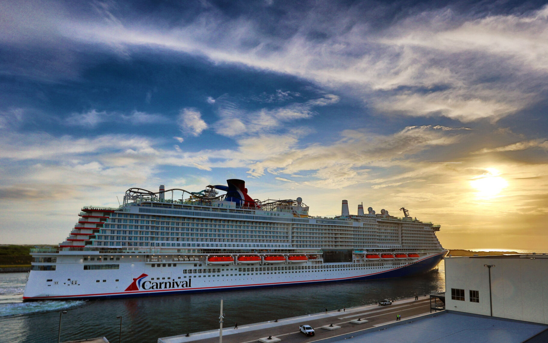 Carnival Cruise Line to get 3 new ships with near 8,000-passenger