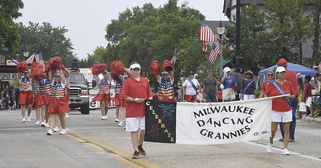 Milwaukee Dancing Grannies Attending 2022 Waukesha Christmas Parade Waukesha Co News 