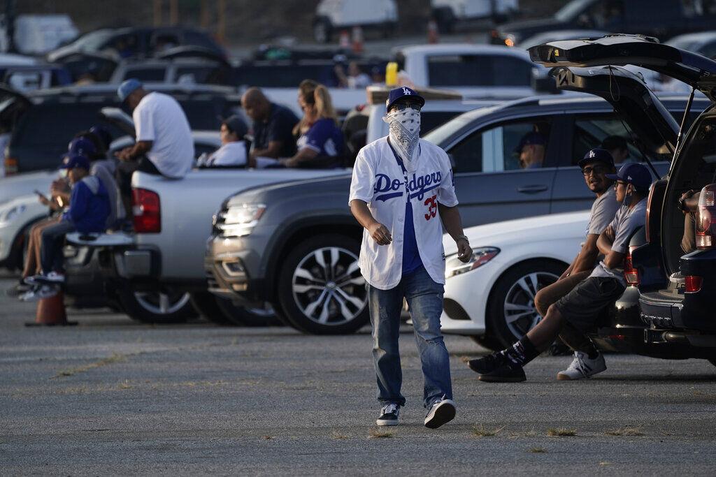 Celebrating Lakers, Dodgers Fans Likely Driving Spike in COVID-19