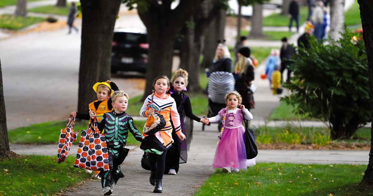 Cedarburg TrickorTreat 2025 Slideshows