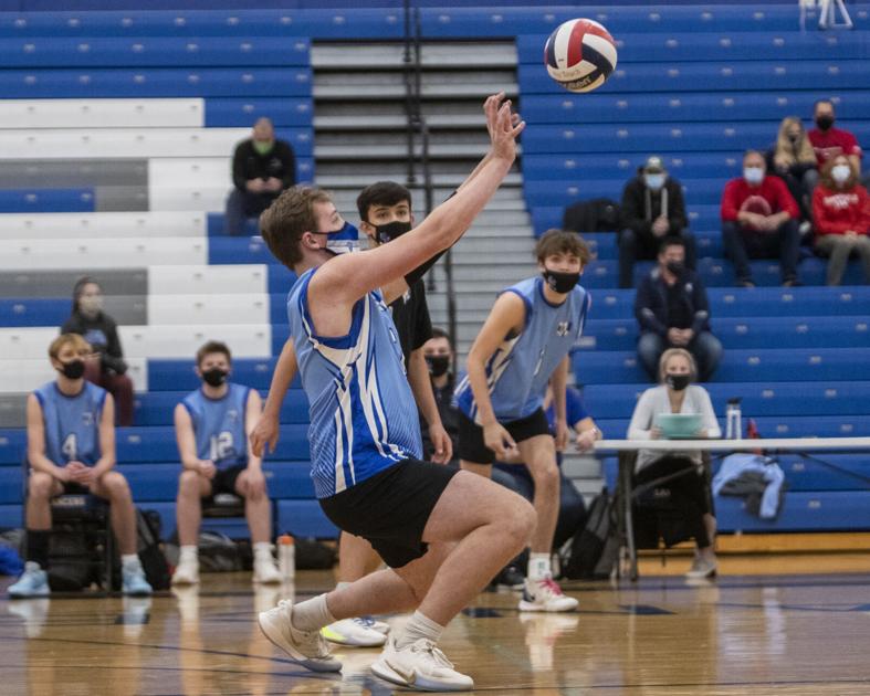 Brookfield East at Brookfield Central Boys Volleyball Slideshows