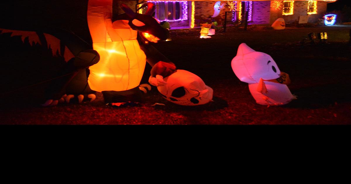 Mukwonago man creates light and music show on home for holidays Waukesha Co. News