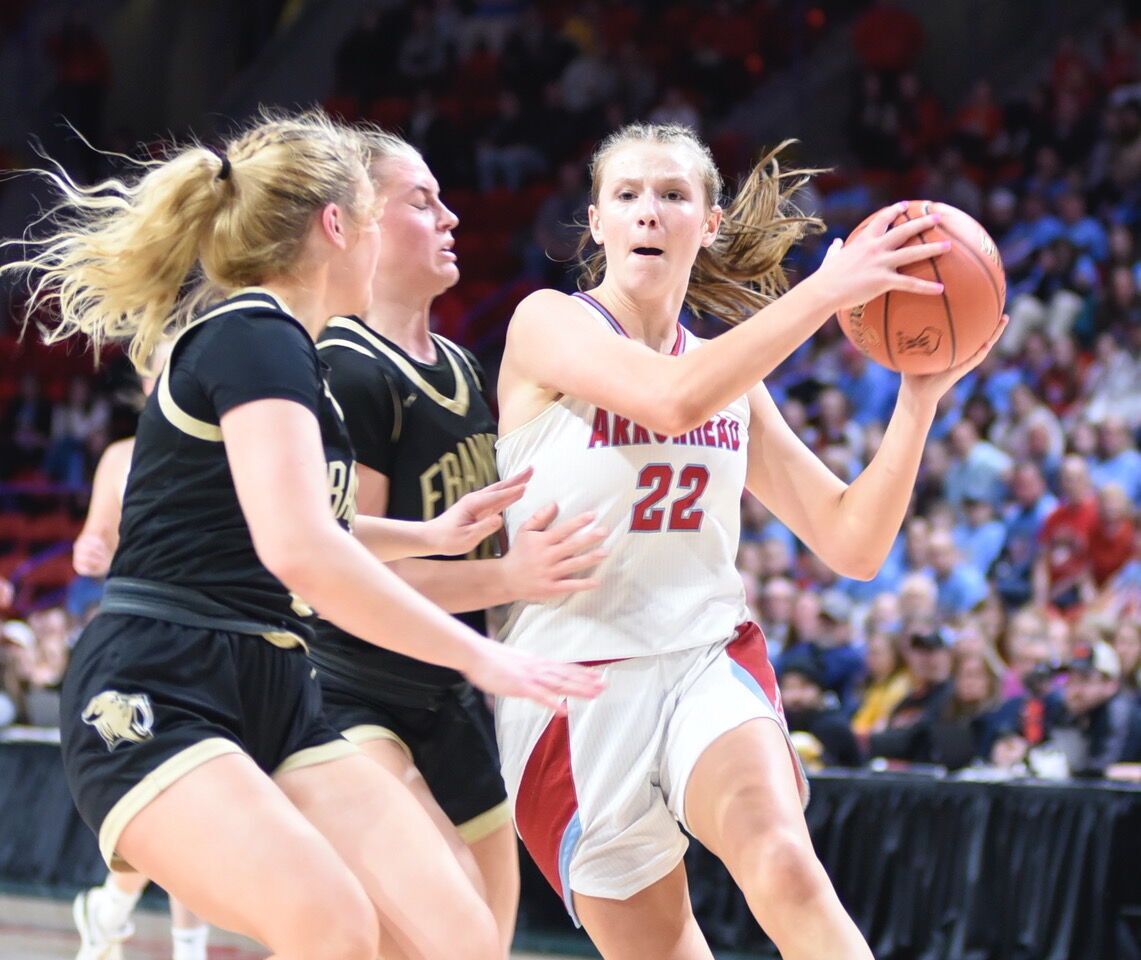 Arrowhead Girls Basketball Victory Led by Natalie Kussow’s 33 Points and 82-55 Win in D1 State Semifinal