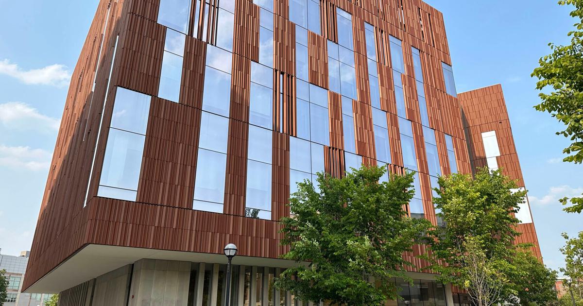 Chinese scholars at University of Michigan agree to stay in jail amid smuggling cases