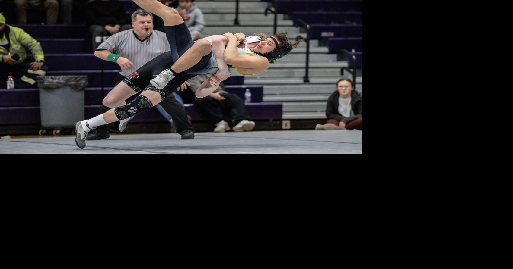 PREP WRESTLING: Pewaukee vs. New Berlin Eisenhower - 01/28/2026