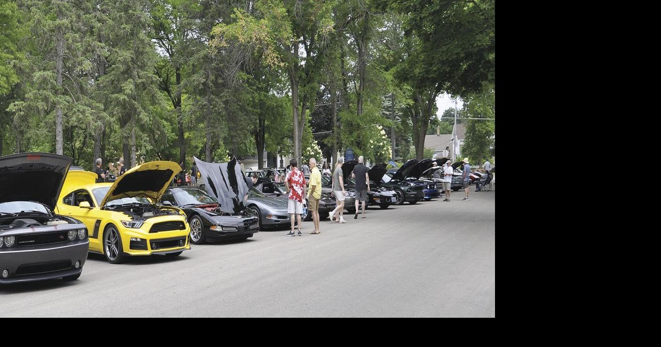 Cedarburg Legion Auxiliary hosts car show, craft fair Ozaukee County