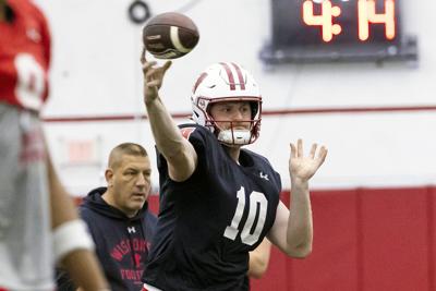 Tyler Van Dyke savors fresh start as he competes for Wisconsin QB job after transferring from Miami - 01