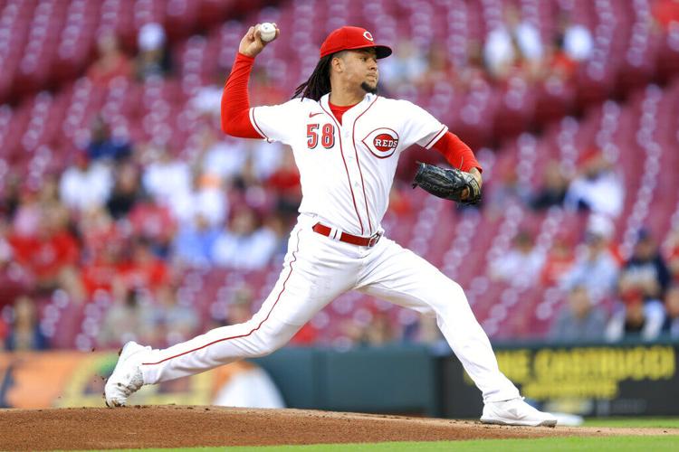 Tyler Naquin stars as Cincinnati Reds pound Pirates for 4th straight win