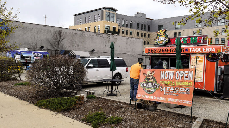 Oconomowoc Common Council Approves Food Truck Ordinance Increases Fees Business Gmtoday Com