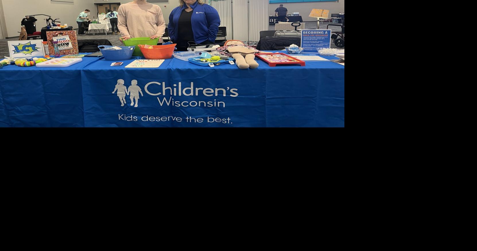 Discover Health Care exposition shares career pathways with students | Waukesha Co. Business News