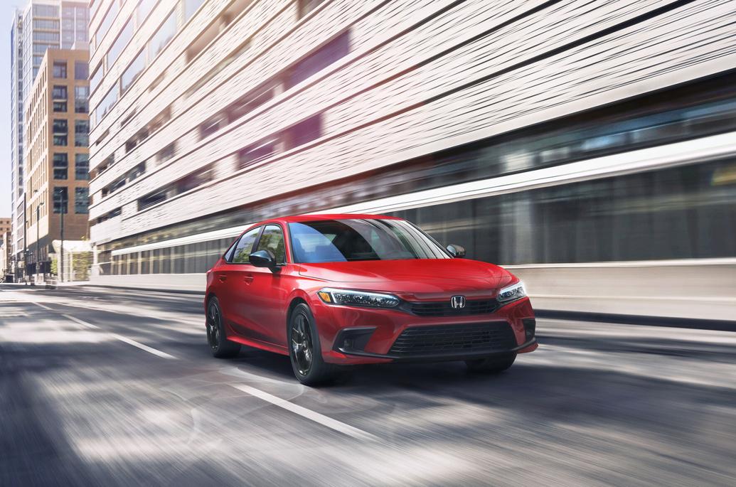 Mark Phelan 2022 Honda Civic adds passenger space and