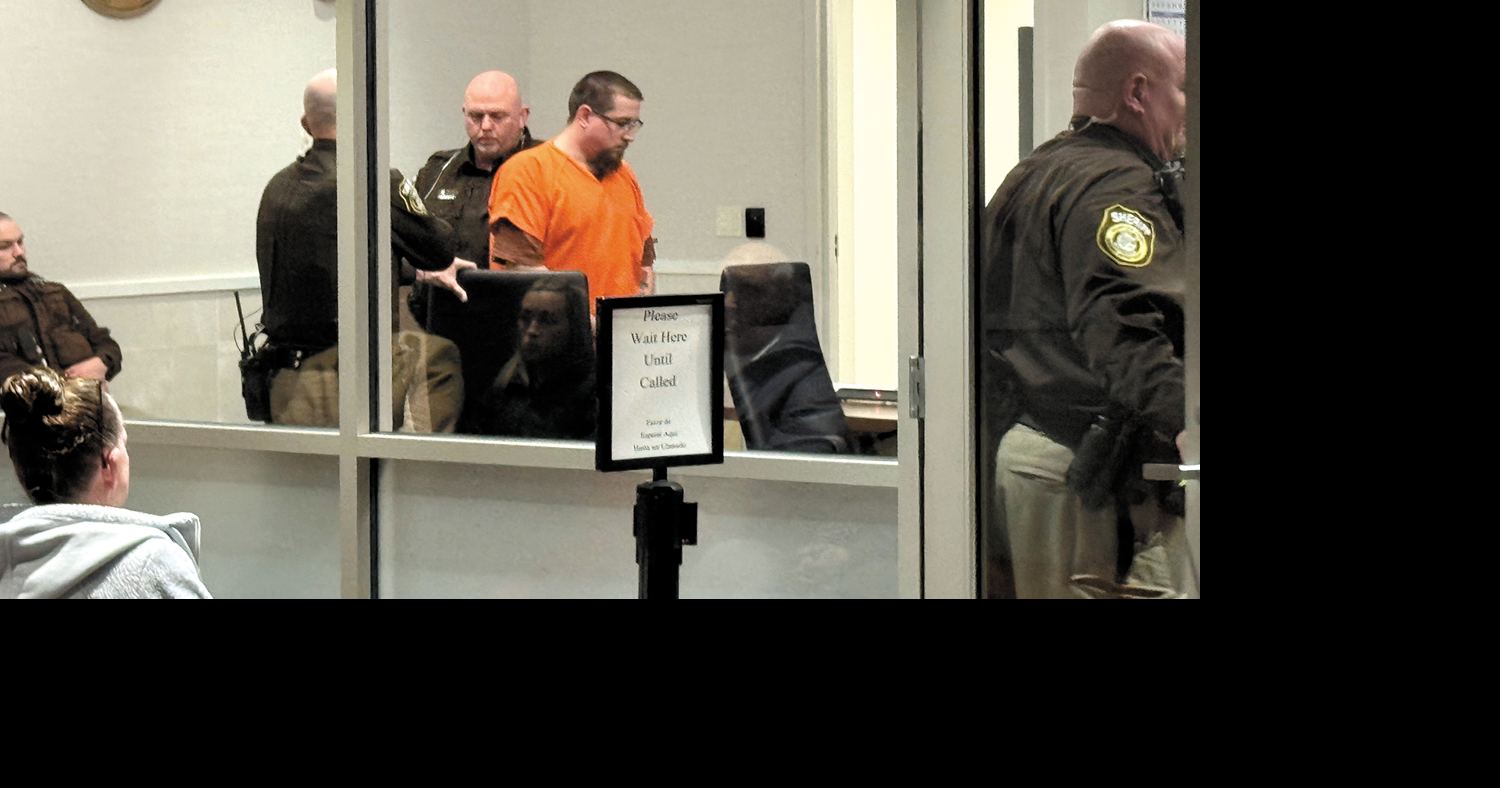 Waukesha pawn shop owner charged with possessing child porn