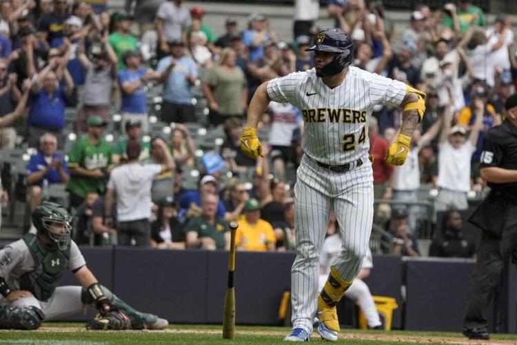 April 8, 2023: Milwaukee Brewers catcher William Contreras (24