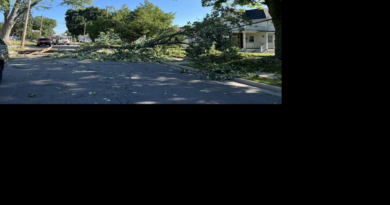 Thunderstorms, fallen trees cause power outages in Slinger and Hartford ...