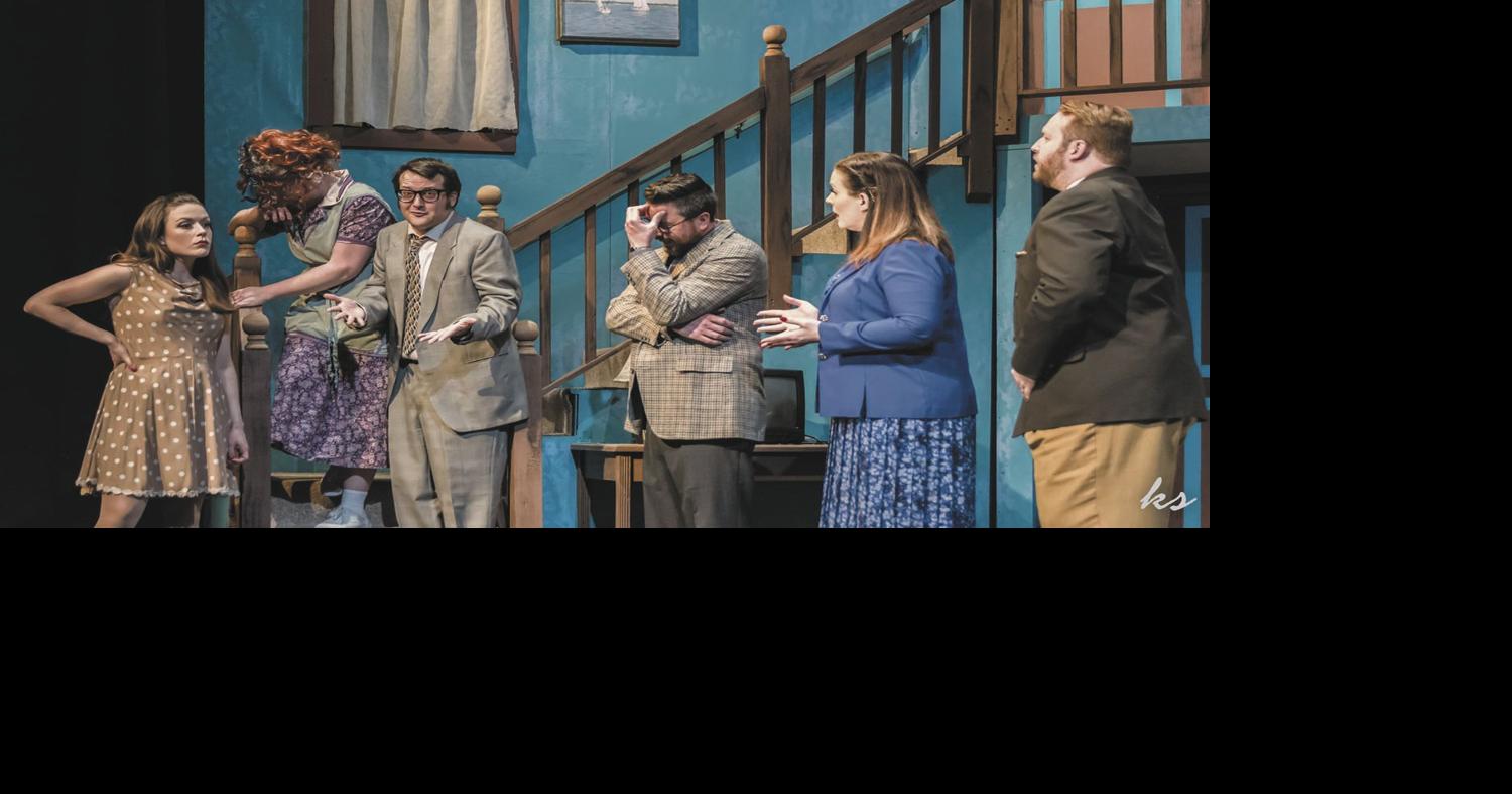 Sunset displays talent in a farce about a farce | Theater Reviews ...