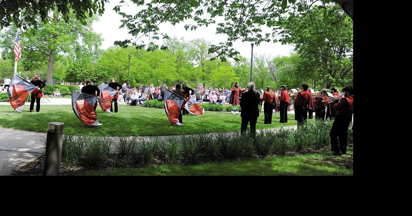 MequonThiensville remembers Memorial Day 2021 Slideshows