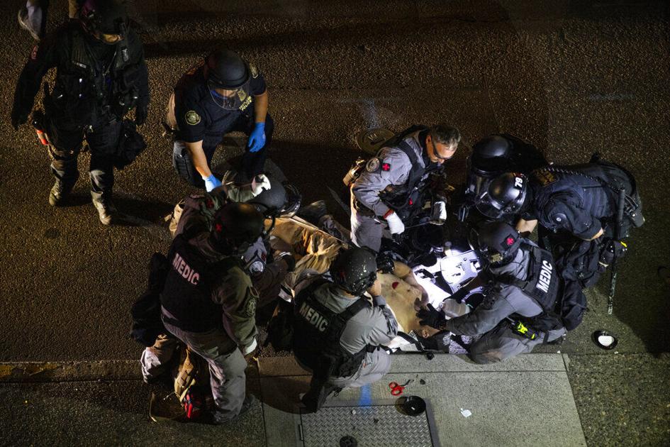 1 Killed As Trump Supporters Protesters Clash In Portland National Gmtoday Com