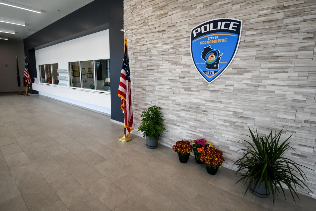 Oconomowoc shows off new public safety building Slideshows gmtoday com