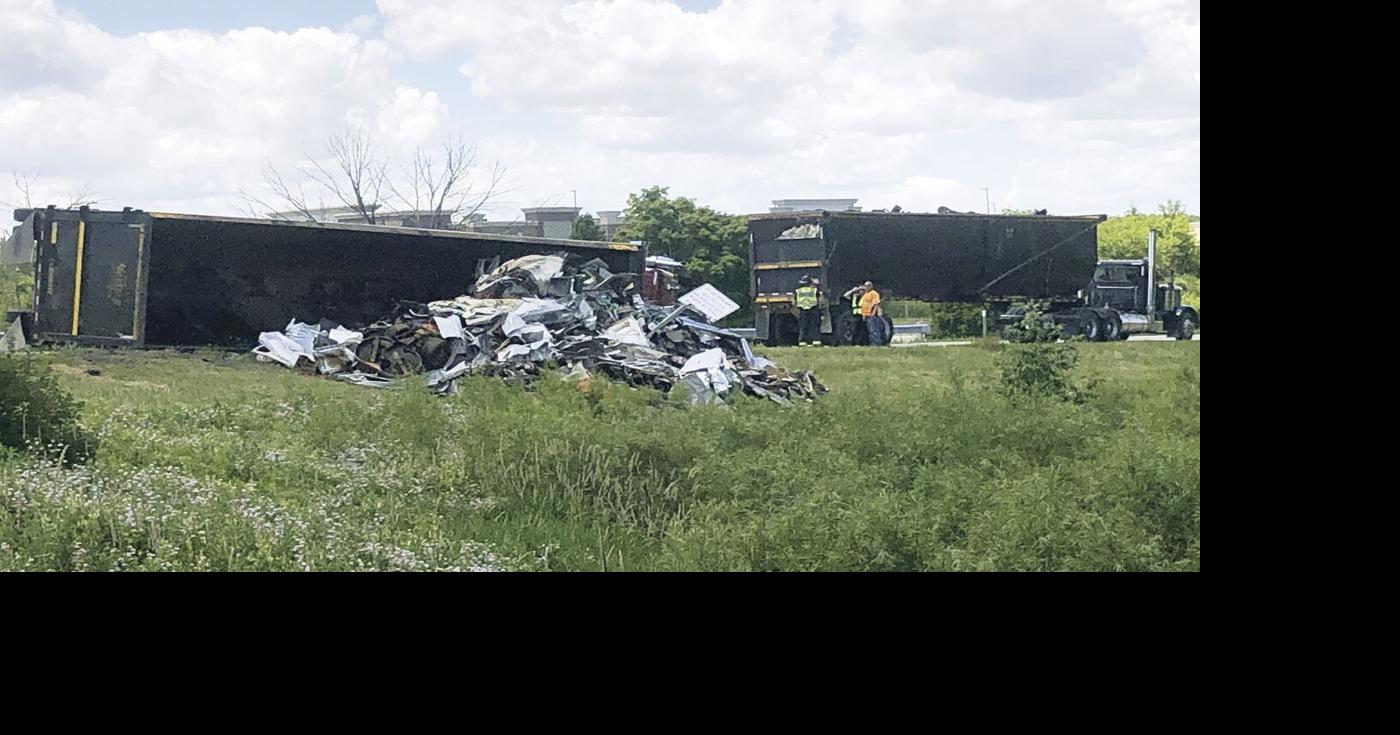 Truck spills load of scrap metal on freeway ramp in Grafton | Ozaukee ...