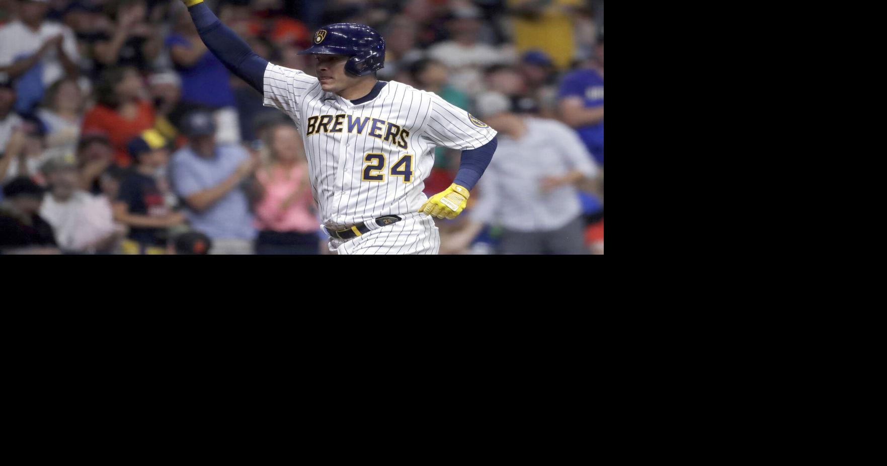 Martin's homer sparks Pirates over Brewers