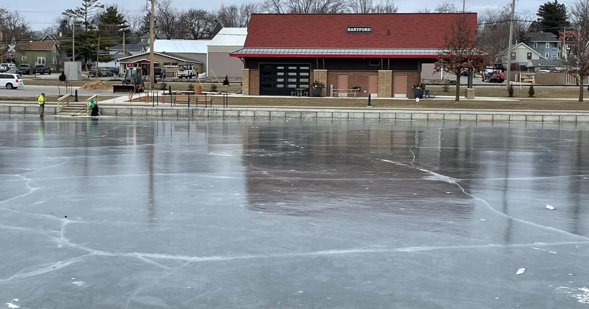 Hartford on ice: Hartford Parks and Recreation Department opens two ...
