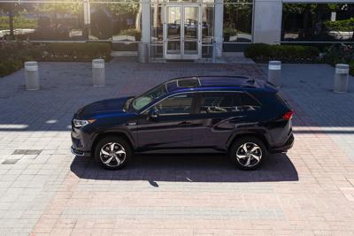 Auto Review Toyota Snubs Electric Vehicle Trend With Plug In Hybrid 2021 Rav4 Prime But Will It Work Autos Gmtoday Com