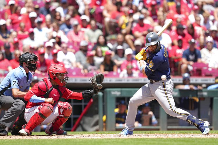 Adames, Renfroe power Brewers to 7-3 win over Reds