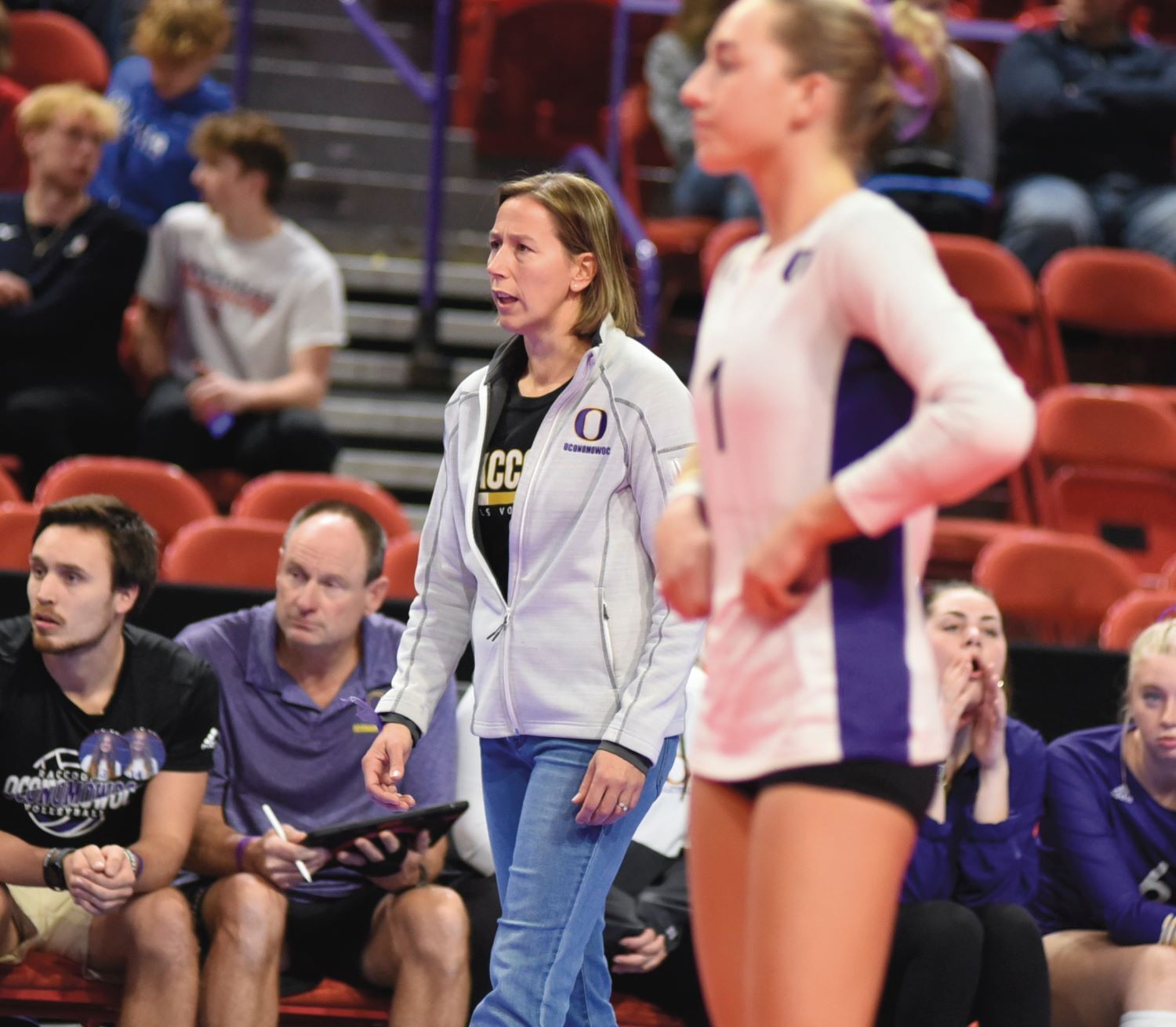 Michelle Bruss Resigns as Oconomowoc High School Volleyball Coach After Successful Tenure