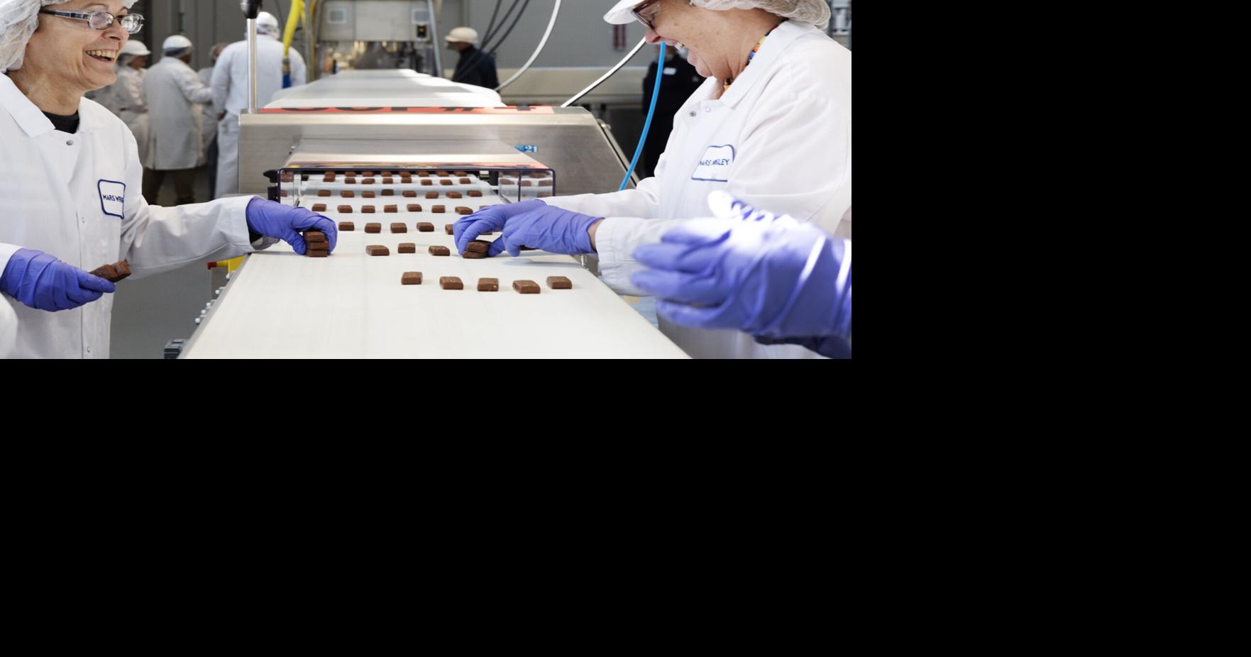 Mars Snacking to invest $100 million, add 600 jobs through Chicago HQ expansion