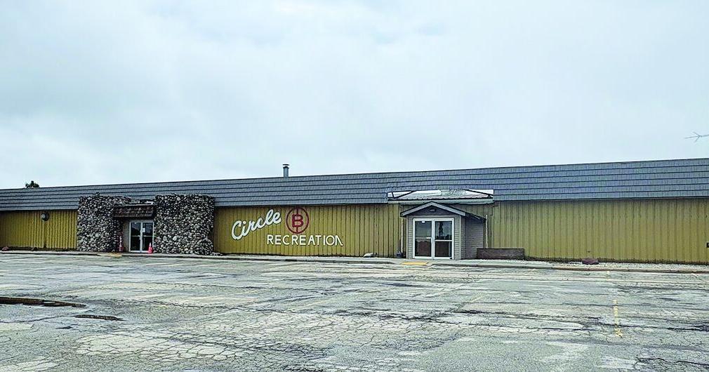 AJ's Bowlyard to open in former Circle B