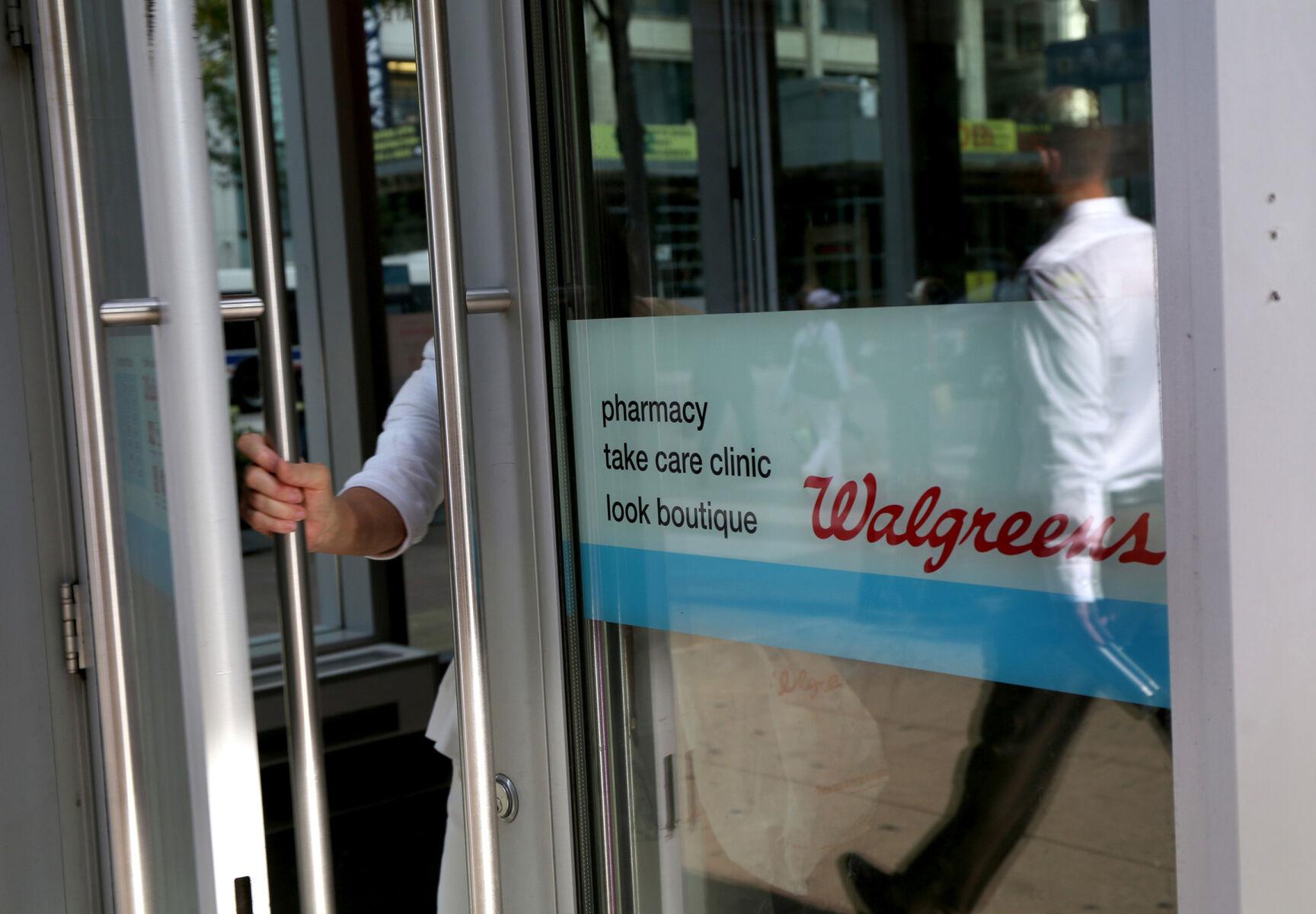 Walgreens Christmas Hours 2022 Walgreens Will Raise Starting Pay To $15 An Hour For All Workers By  November 2022 | Business | Gmtoday.com