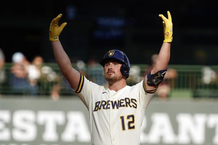 Brewers complete DH sweep of Giants; Peralta exits early – WKTY