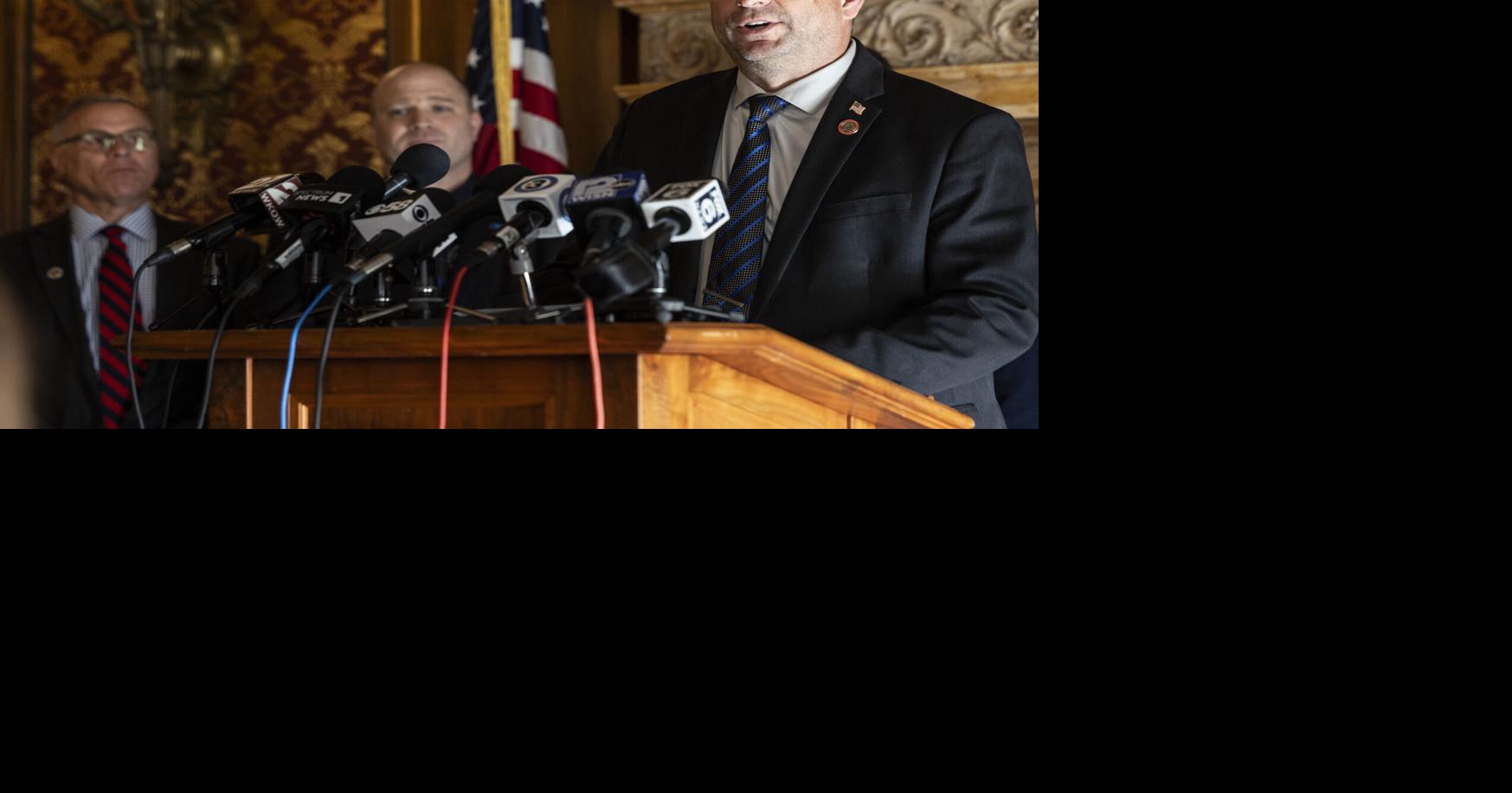 Piwowarczyk introduces packages of bills aimed at government efficiency, foreign adversaries