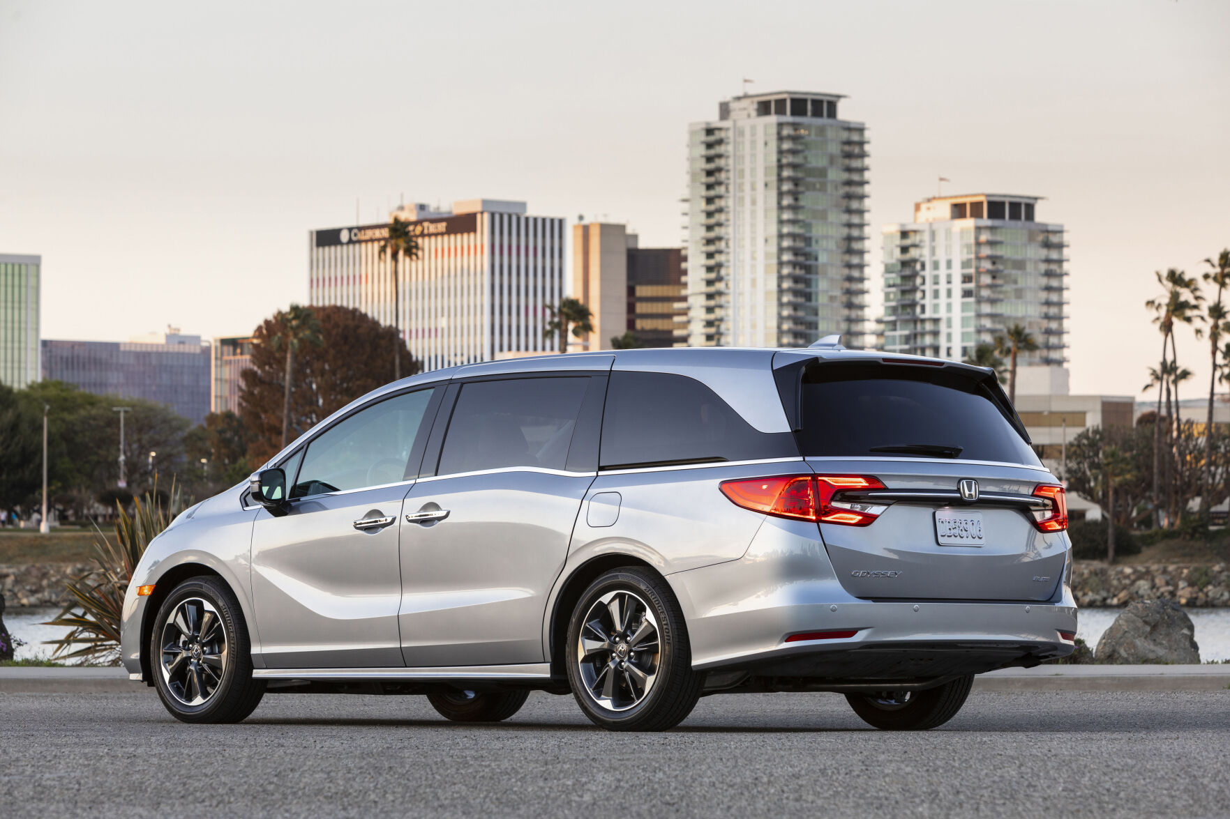 Best clearance selling minivan