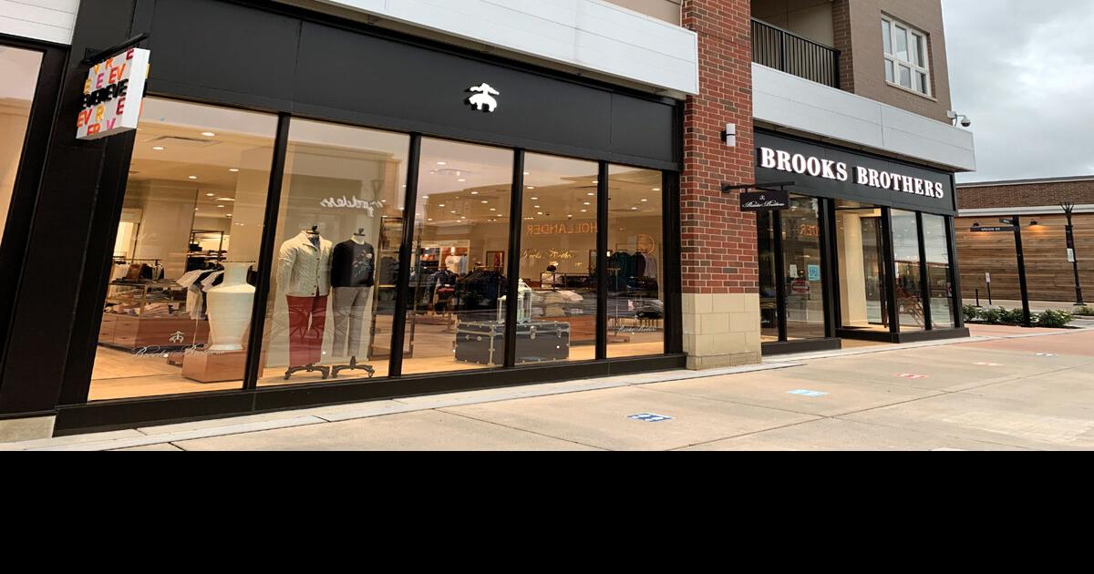 Brooks Brothers opens in The Corners of Brookfield Business