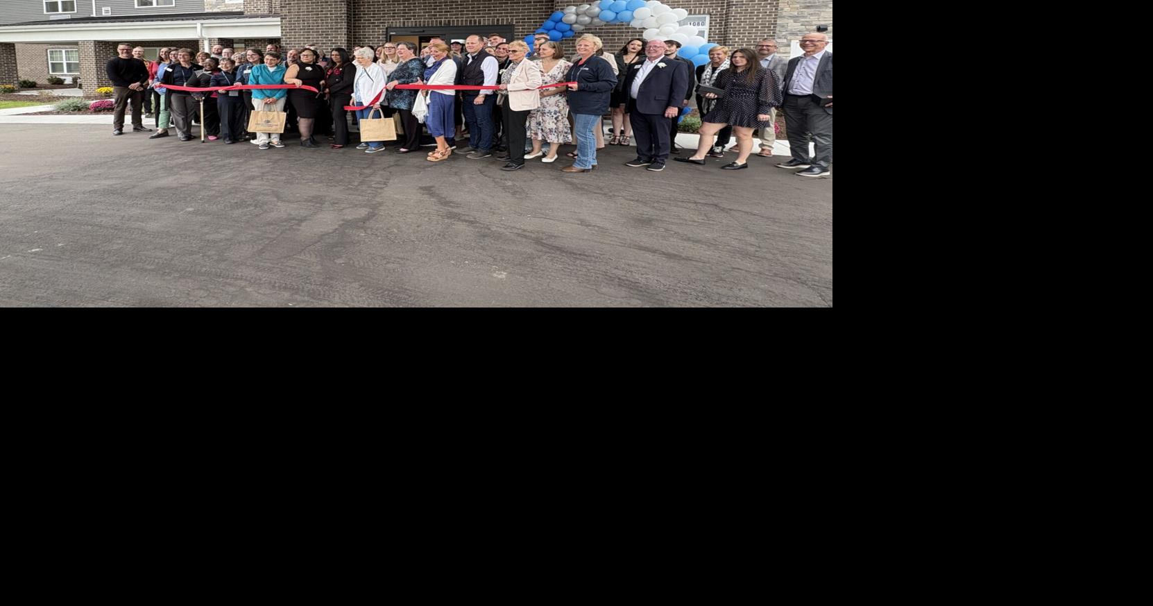 Charter Senior Living celebrates grand opening
