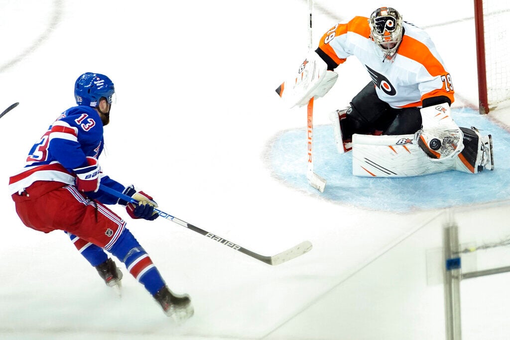 Photo Gallery: Senators vs Flyers (11/27/2018) - Inside Hockey