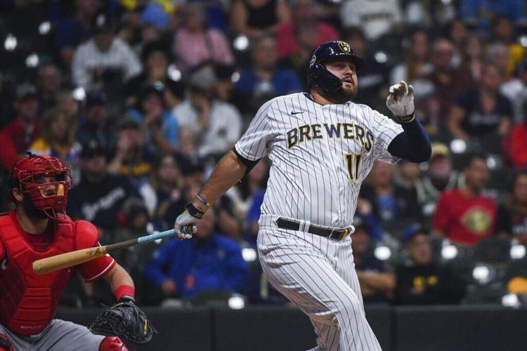 MLB Roundup: Rowdy Tellez, Brewers bury woeful Reds, Sports