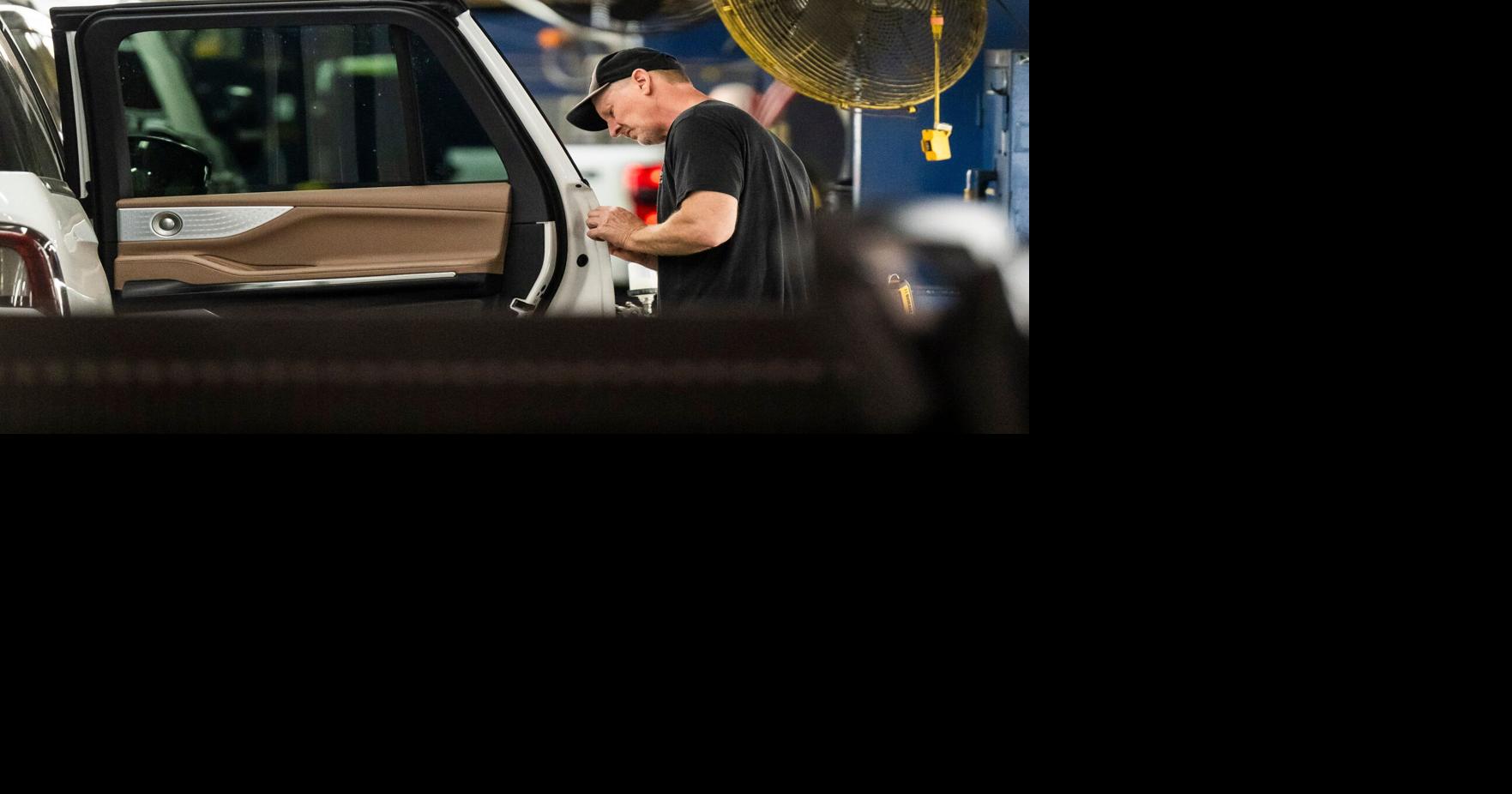 Ford, GM take steps to boost truck production