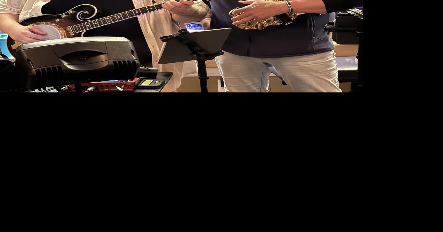Local musician relies on Delafield library hotspot to keep the music playing