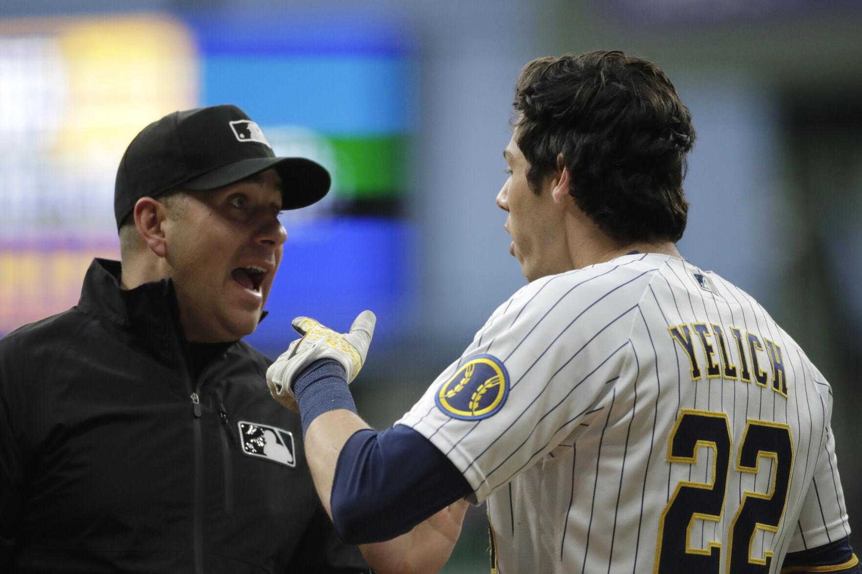 Suárez HR off Hader in 9th lifts Reds over Brewers 4-3