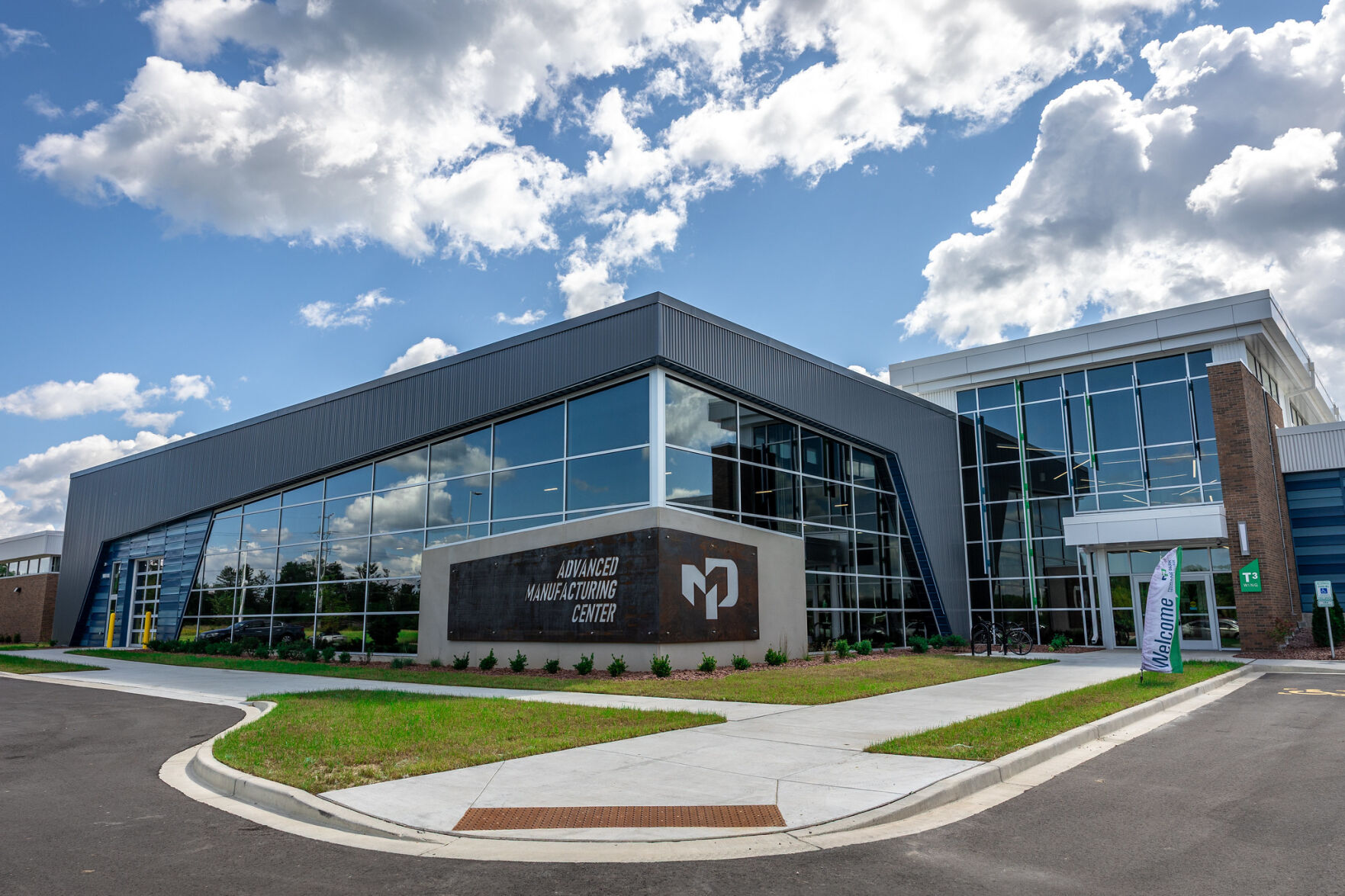 Moraine Park's Advanced Manufacturing Center open house
