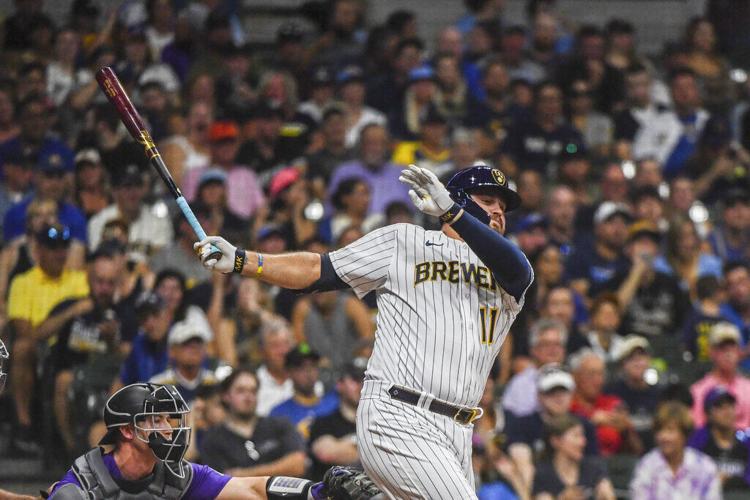 Taylor with the go-ahead homer in Brewers 9-2 win over the Yankees