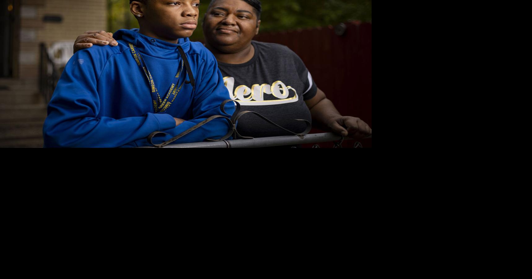 Chicago police officer charged with felony aggravated battery after ...